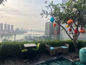 海外９