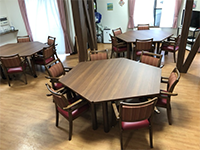 自宅・施設向け オーダーメイド テーブル＆チェアの導入